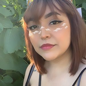 Meet your Posher, Celina